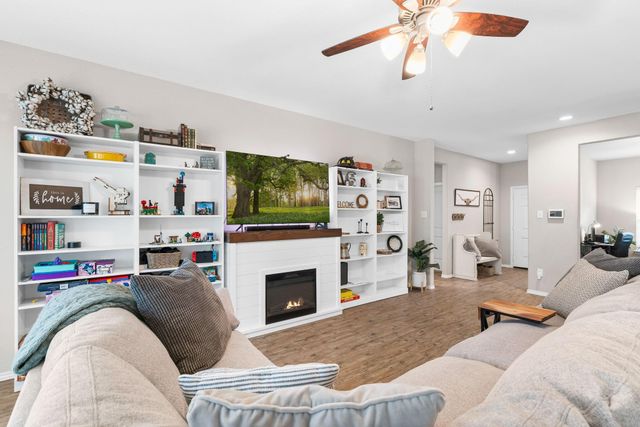 9716 Cold Creek Drive, Conroe, TX 77306