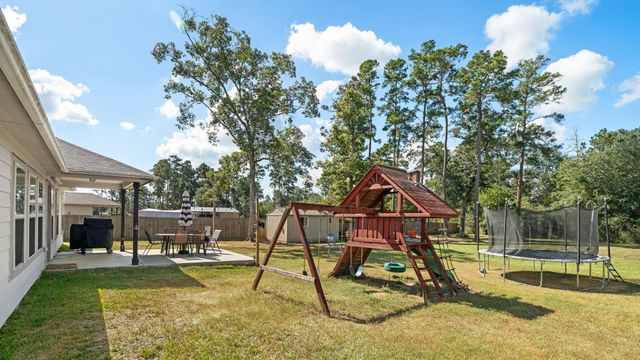 9716 Cold Creek Drive, Conroe, TX 77306