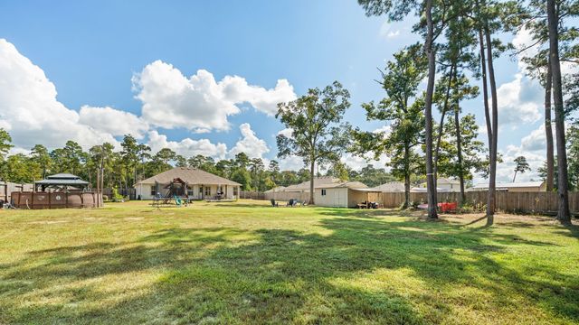 9716 Cold Creek Drive, Conroe, TX 77306