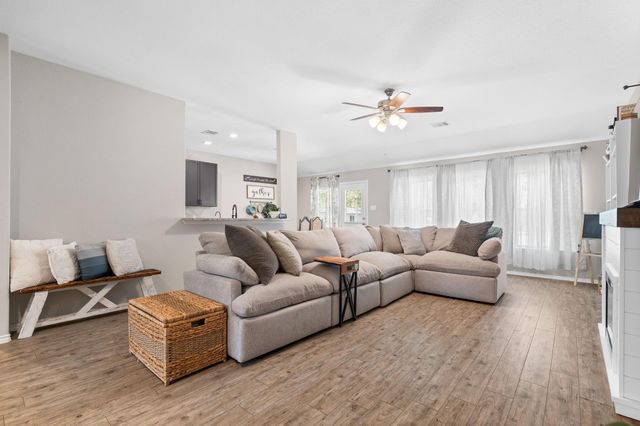 9716 Cold Creek Drive, Conroe, TX 77306