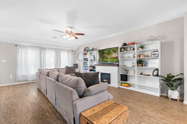 9716 Cold Creek Drive, Conroe, TX 77306