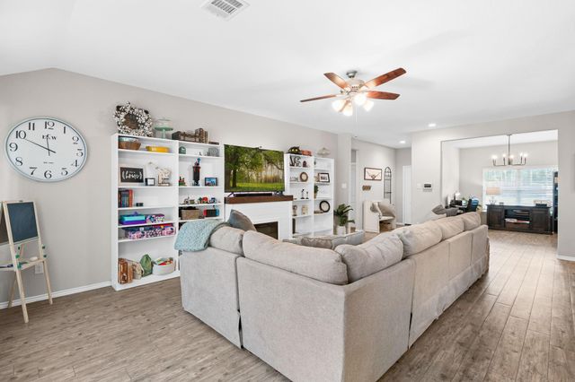 9716 Cold Creek Drive, Conroe, TX 77306