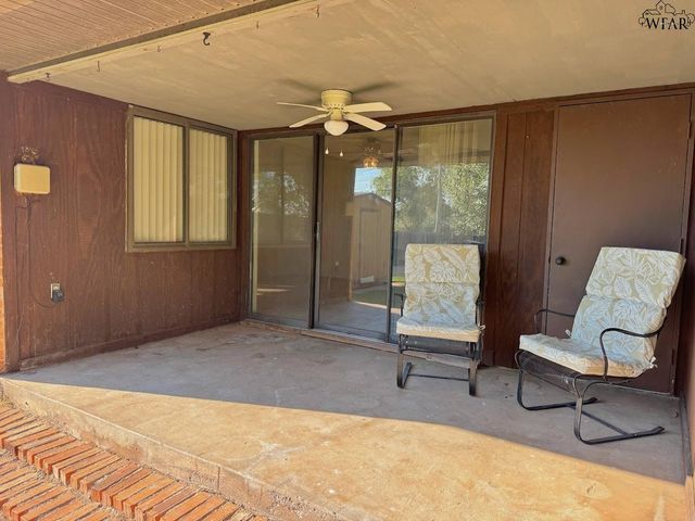 1513 HURSH AVENUE, Wichita Falls, TX 76302