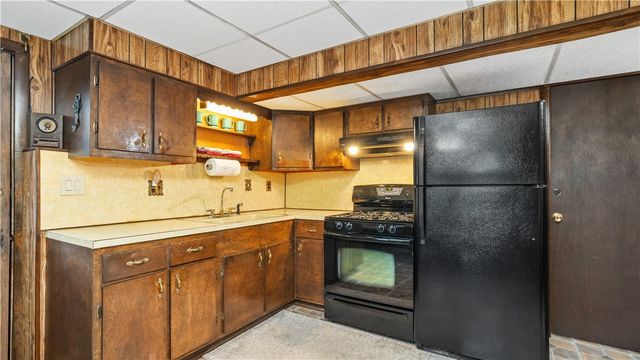 67 Curry Road, Cranston, RI 02920