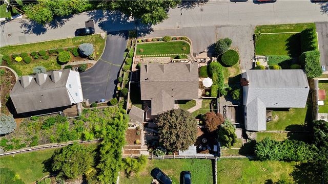 67 Curry Road, Cranston, RI 02920