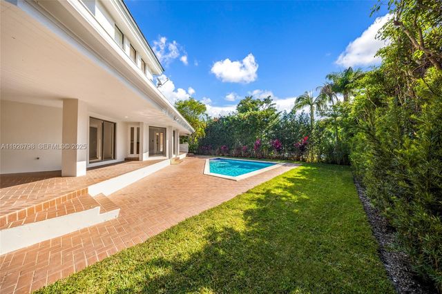 301 Isla Dorada Blvd, Coral Gables, FL 33143