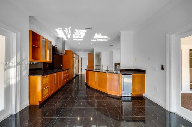 301 Isla Dorada Blvd, Coral Gables, FL 33143