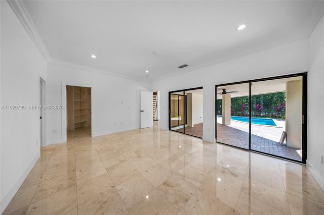 301 Isla Dorada Blvd, Coral Gables, FL 33143