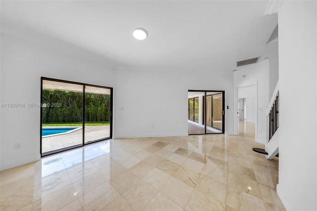 301 Isla Dorada Blvd, Coral Gables, FL 33143