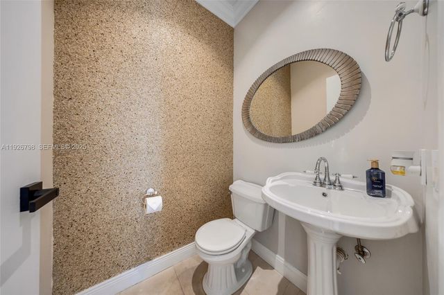 301 Isla Dorada Blvd, Coral Gables, FL 33143