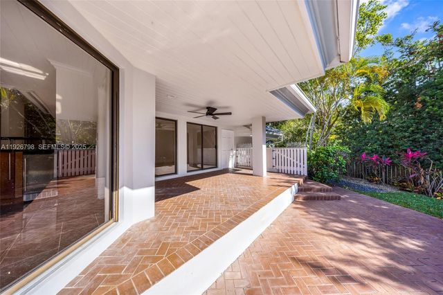 301 Isla Dorada Blvd, Coral Gables, FL 33143