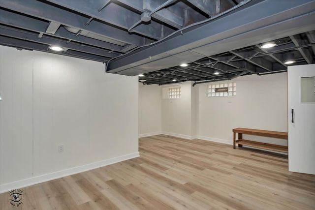 9139 S Oakley Avenue, Chicago, IL 60643