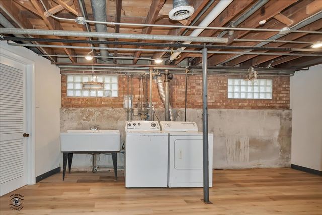 9139 S Oakley Avenue, Chicago, IL 60643