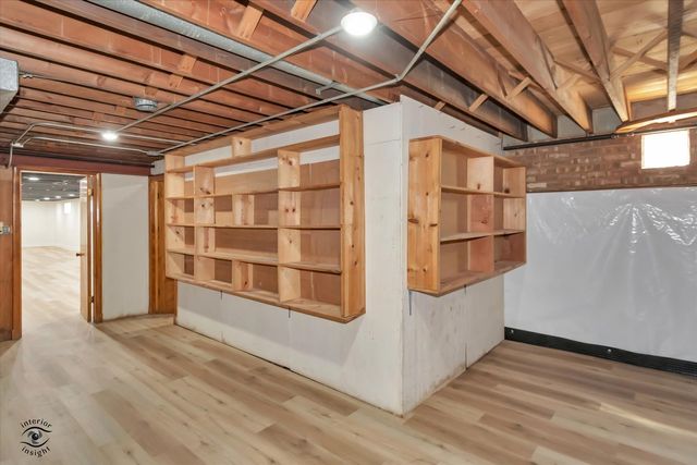 9139 S Oakley Avenue, Chicago, IL 60643