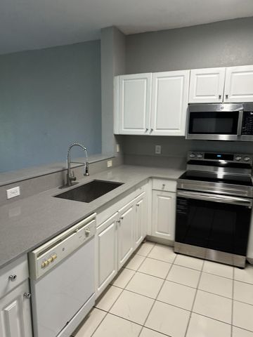 4111 Napoli Lake Drive, West Palm Beach, FL 33410