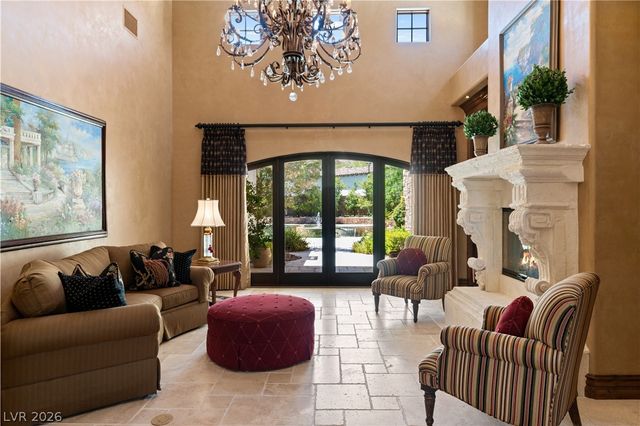 11 Olympia Hills Circle, Las Vegas, NV 89141