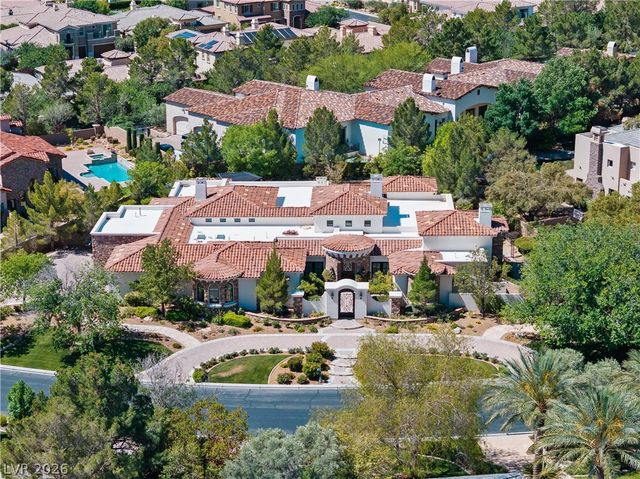 11 Olympia Hills Circle, Las Vegas, NV 89141