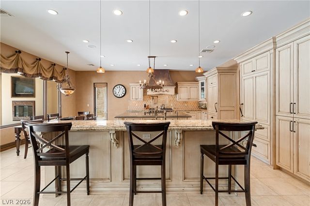 11 Olympia Hills Circle, Las Vegas, NV 89141