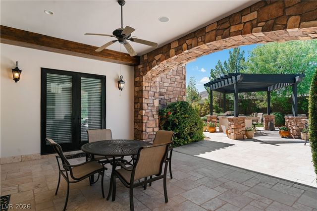 11 Olympia Hills Circle, Las Vegas, NV 89141