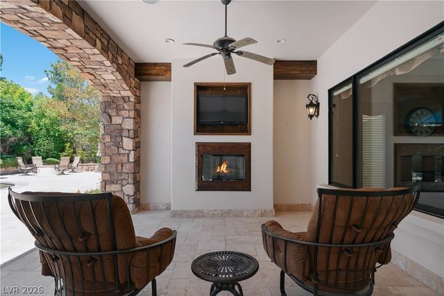 11 Olympia Hills Circle, Las Vegas, NV 89141