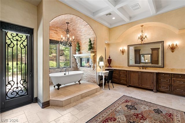 11 Olympia Hills Circle, Las Vegas, NV 89141