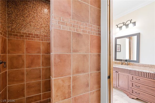 11 Olympia Hills Circle, Las Vegas, NV 89141