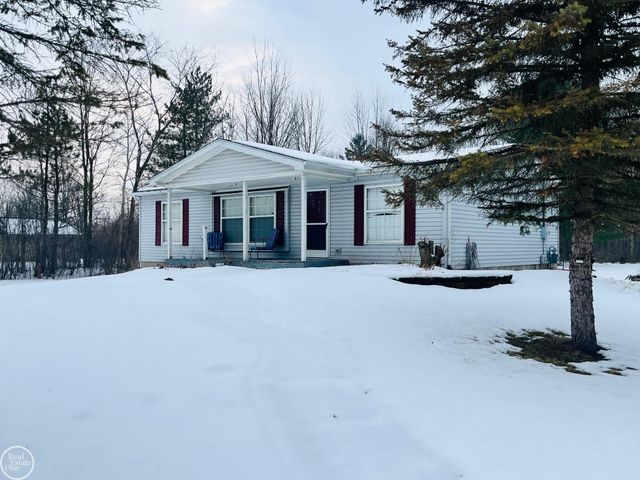 1022 S Allen Road, St Clair Twp, MI 48079