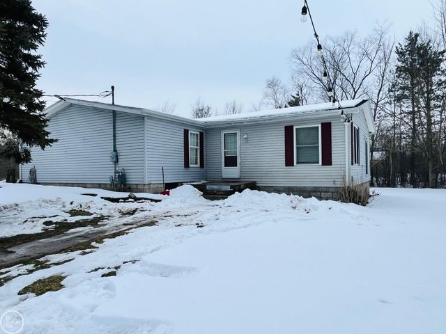 1022 S Allen Road, St Clair Twp, MI 48079