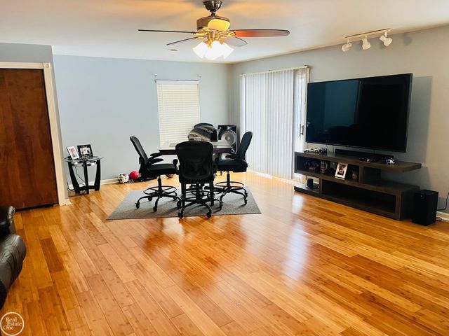 1022 S Allen Road, St Clair Twp, MI 48079