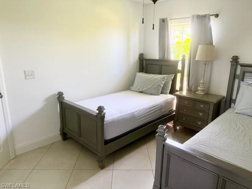 Image 21 of property listing at 2833 NW 6th PL, Cape Coral, FL 33993