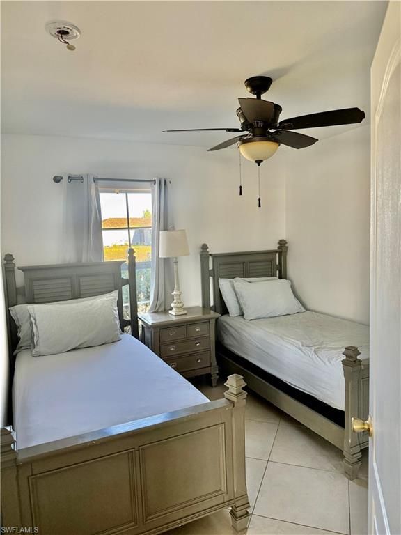Image 22 of property listing at 2833 NW 6th PL, Cape Coral, FL 33993