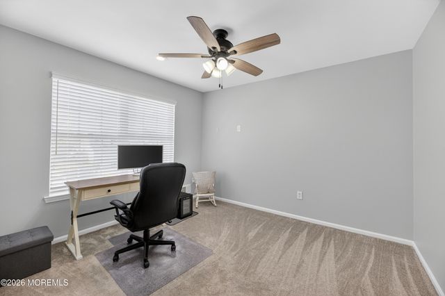 17 Yosemite Road, Howell, NJ 07731