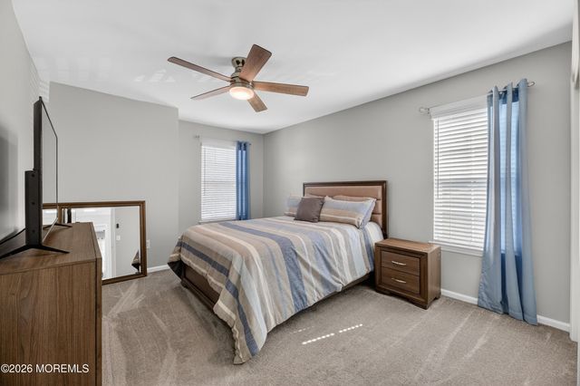 17 Yosemite Road, Howell, NJ 07731