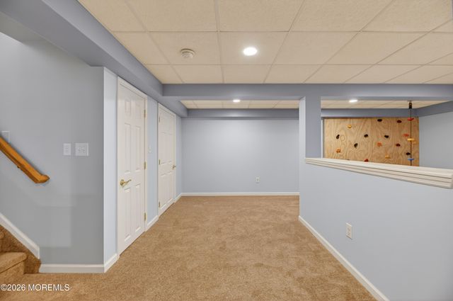 17 Yosemite Road, Howell, NJ 07731