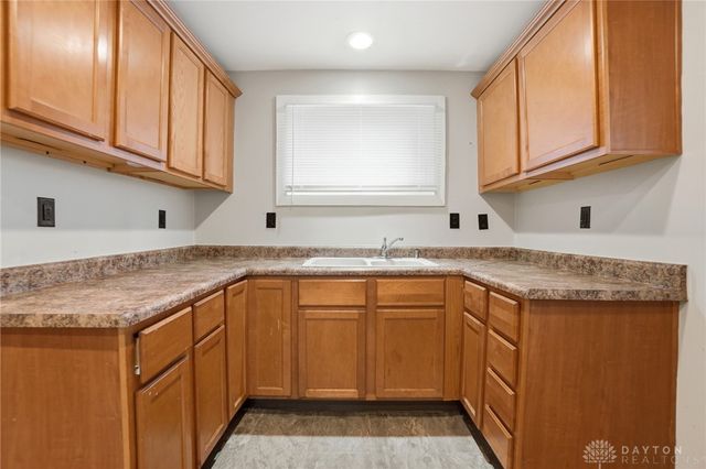 853 Creighton Avenue, Dayton, OH 45410