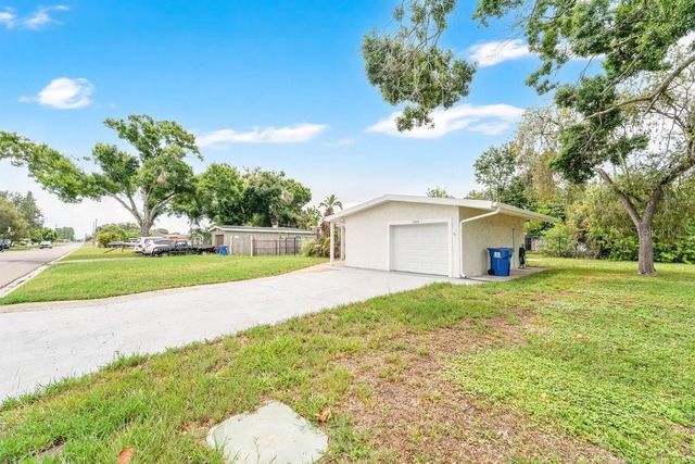 1920 64TH AVENUE N, St Petersburg, FL 33702