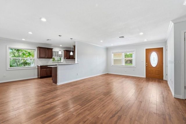 1920 64TH AVENUE N, St Petersburg, FL 33702