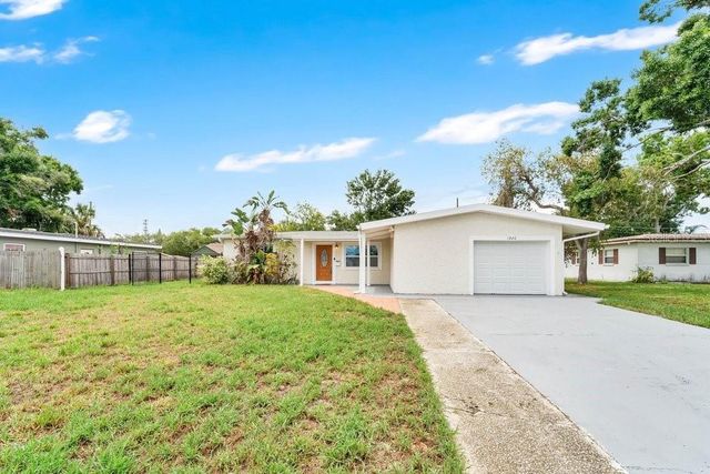 1920 64TH AVENUE N, St Petersburg, FL 33702