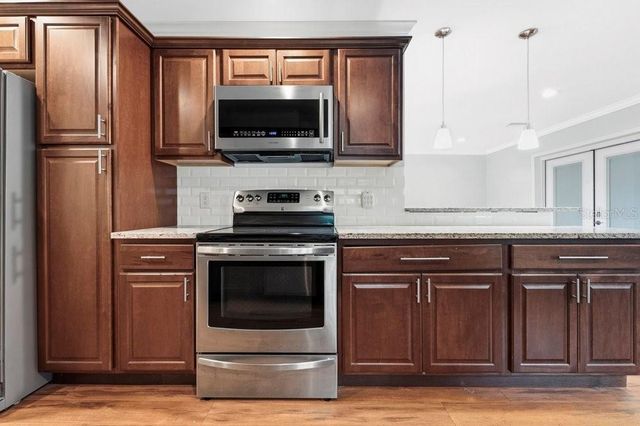 1920 64TH AVENUE N, St Petersburg, FL 33702