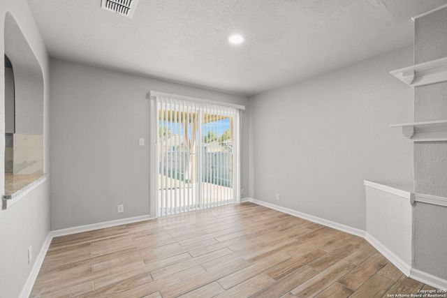 2326 Camberly, Converse, TX 78109