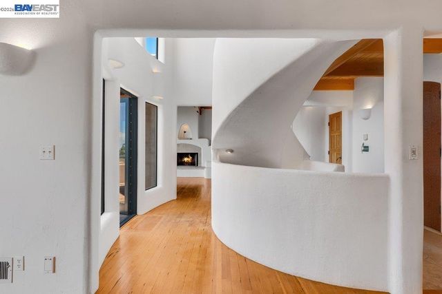 1302 Westview Dr, Berkeley, CA 94705