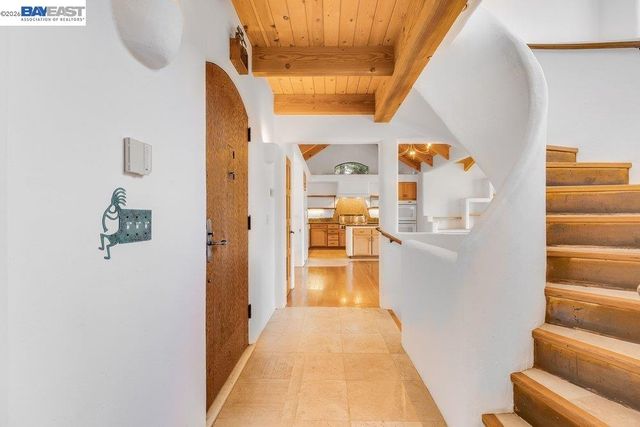 1302 Westview Dr, Berkeley, CA 94705
