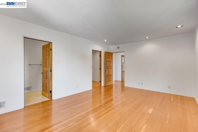 1302 Westview Dr, Berkeley, CA 94705