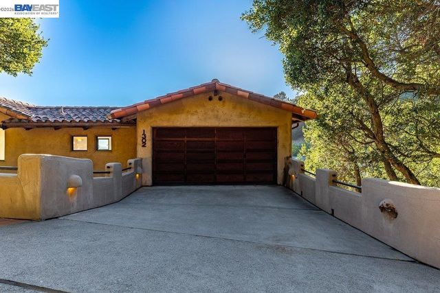 1302 Westview Dr, Berkeley, CA 94705