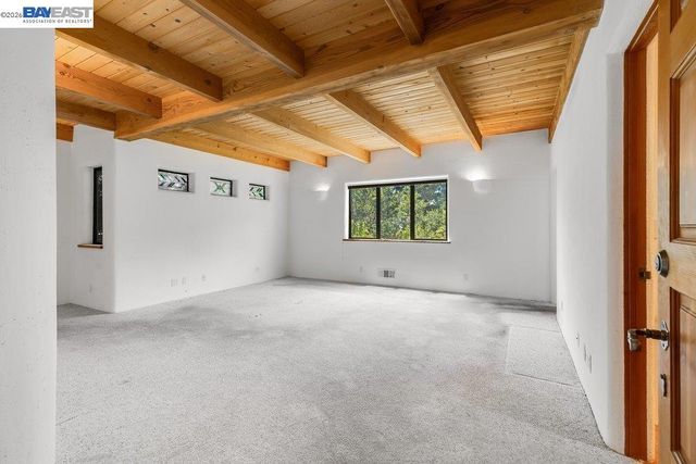 1302 Westview Dr, Berkeley, CA 94705