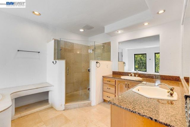 1302 Westview Dr, Berkeley, CA 94705