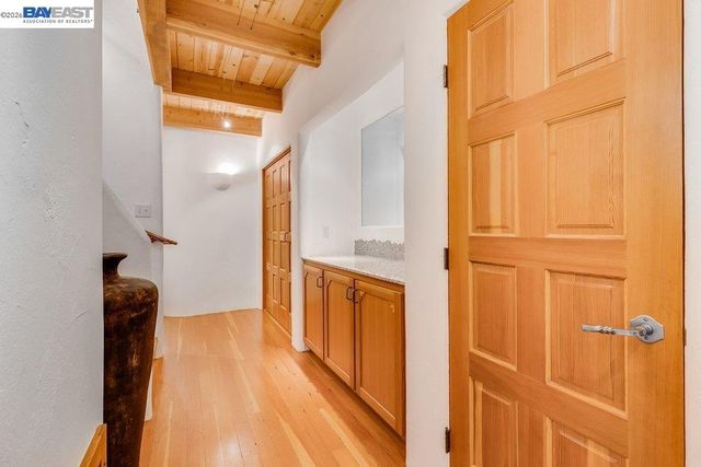 1302 Westview Dr, Berkeley, CA 94705