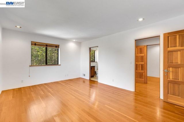 1302 Westview Dr, Berkeley, CA 94705