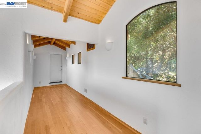 1302 Westview Dr, Berkeley, CA 94705