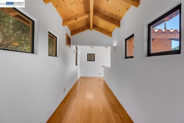 1302 Westview Dr, Berkeley, CA 94705